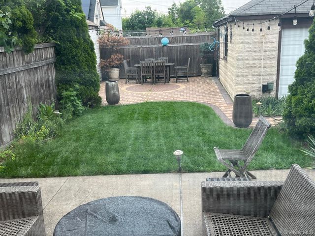 131-07 Van Wyck Expressway, Jamaica, NY 11436