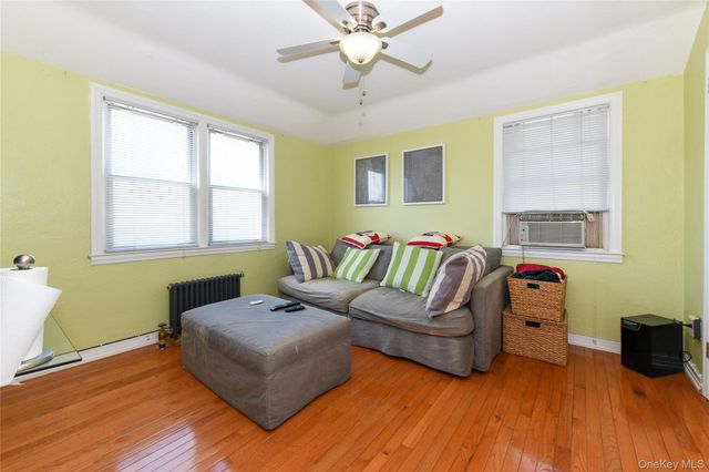 131-07 Van Wyck Expressway, Jamaica, NY 11436