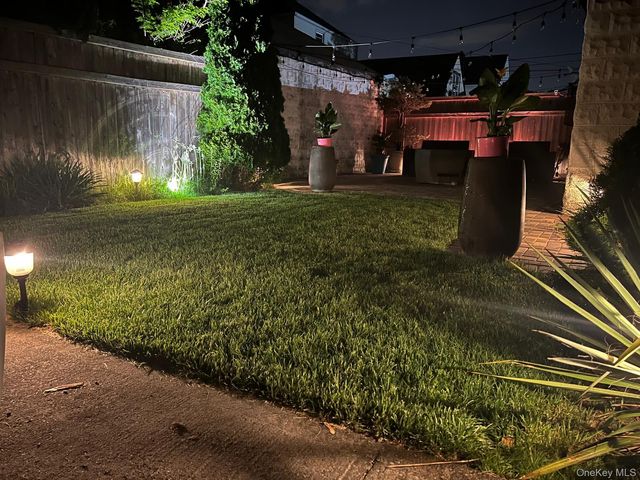 131-07 Van Wyck Expressway, Jamaica, NY 11436