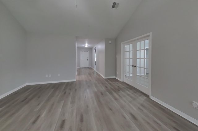 308 Crooked Pine Court, Conroe, TX 77304