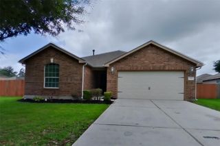 308 Crooked Pine Court, Conroe, TX 77304