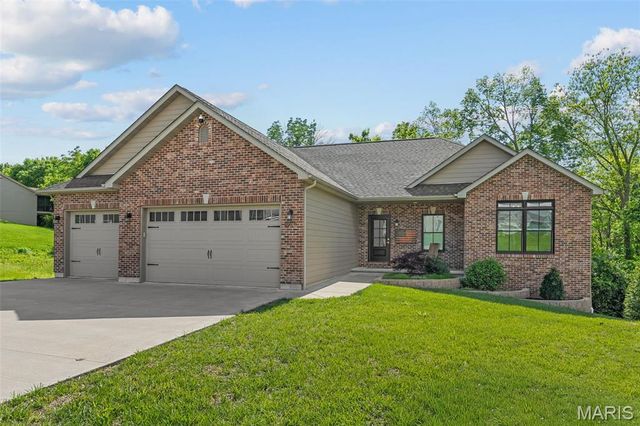 2218 Wind Crest Court, Washington, MO 63090