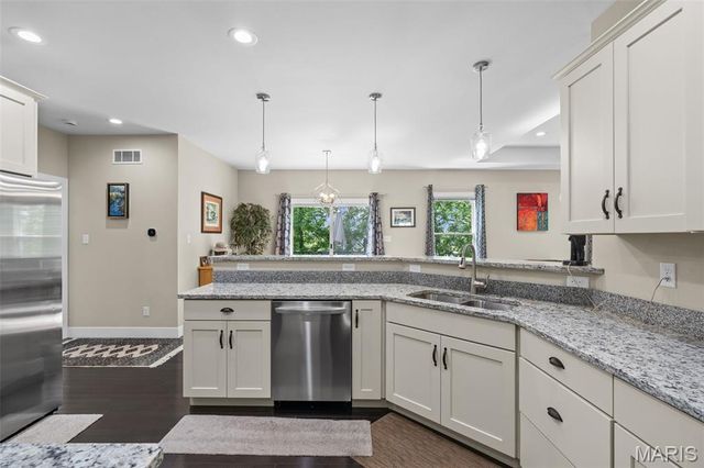 2218 Wind Crest Court, Washington, MO 63090