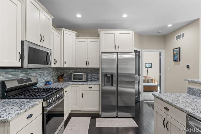 2218 Wind Crest Court, Washington, MO 63090