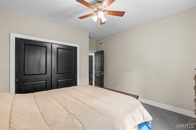 2218 Wind Crest Court, Washington, MO 63090
