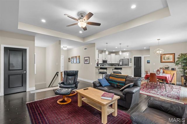 2218 Wind Crest Court, Washington, MO 63090