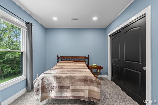 2218 Wind Crest Court, Washington, MO 63090