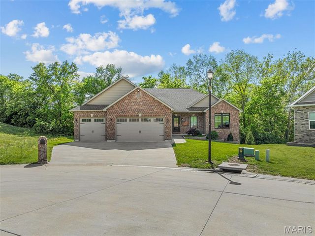 2218 Wind Crest Court, Washington, MO 63090