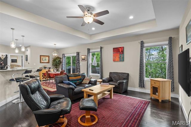 2218 Wind Crest Court, Washington, MO 63090