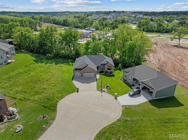 2218 Wind Crest Court, Washington, MO 63090