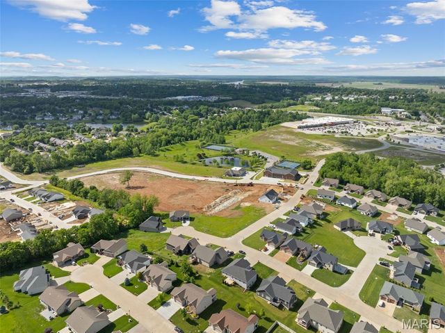 2218 Wind Crest Court, Washington, MO 63090