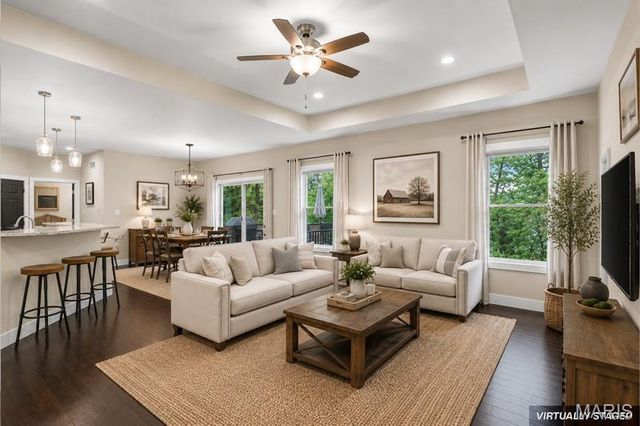 2218 Wind Crest Court, Washington, MO 63090