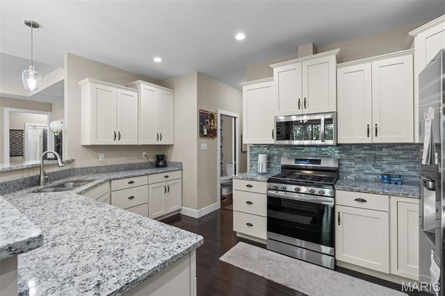 2218 Wind Crest Court, Washington, MO 63090
