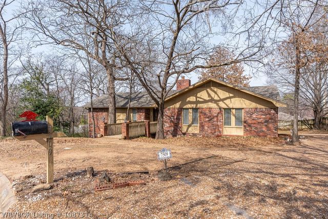 7509 Dover Place, Fort Smith, AR 72903