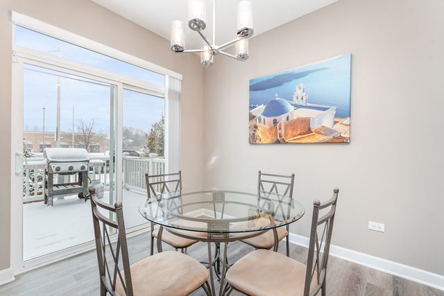 253 Masters Drive, Addison, IL 60101