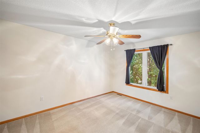 5416 NW 92nd Street, Johnston, IA 50131