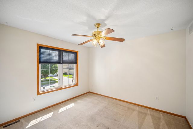 5416 NW 92nd Street, Johnston, IA 50131