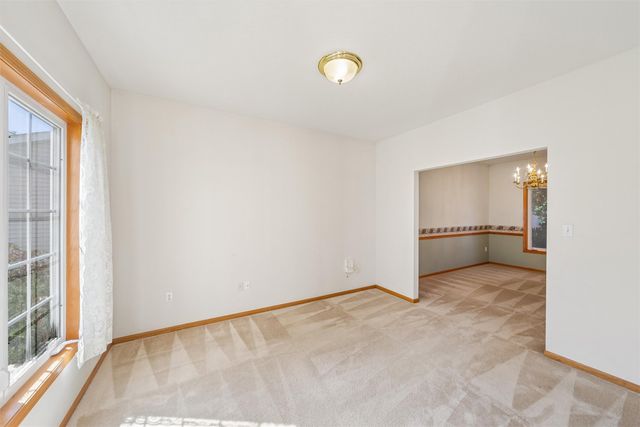 5416 NW 92nd Street, Johnston, IA 50131