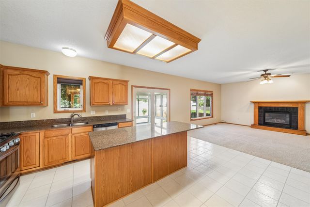 5416 NW 92nd Street, Johnston, IA 50131
