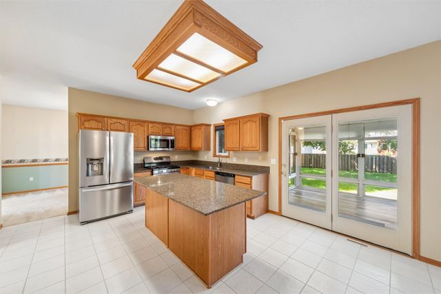 5416 NW 92nd Street, Johnston, IA 50131