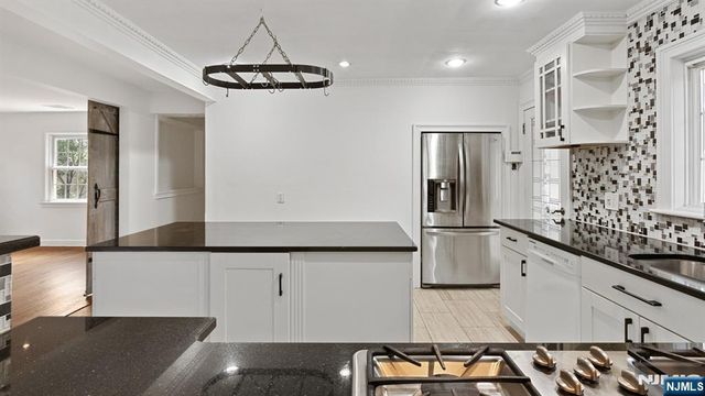 303 Huntington Road, Union, NJ 07083