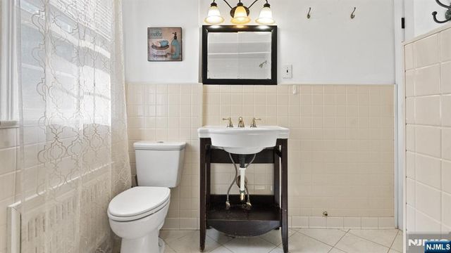 303 Huntington Road, Union, NJ 07083