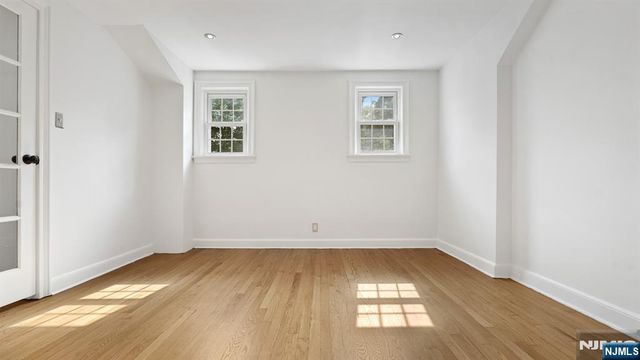 303 Huntington Road, Union, NJ 07083