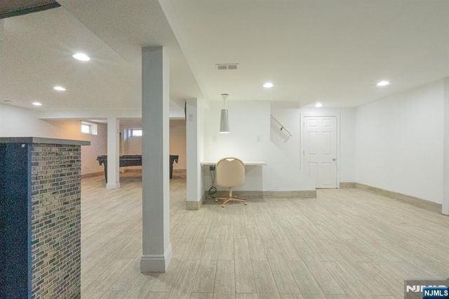 303 Huntington Road, Union, NJ 07083