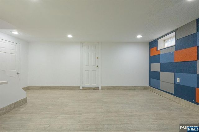 303 Huntington Road, Union, NJ 07083