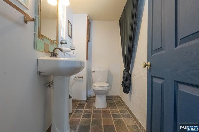 303 Huntington Road, Union, NJ 07083