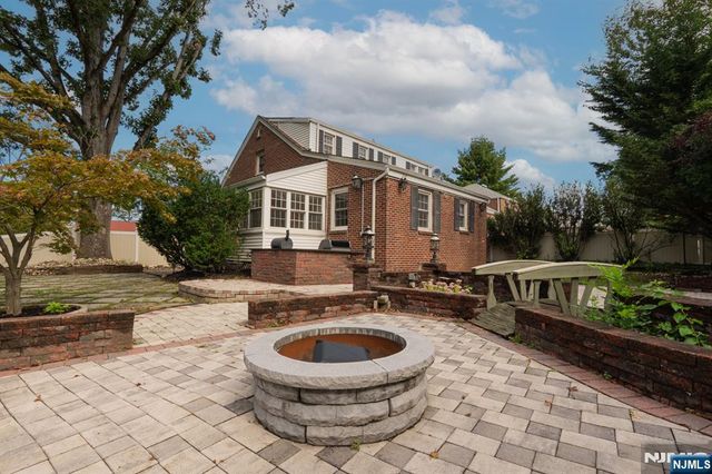 303 Huntington Road, Union, NJ 07083