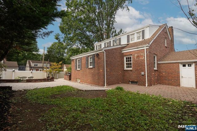 303 Huntington Road, Union, NJ 07083