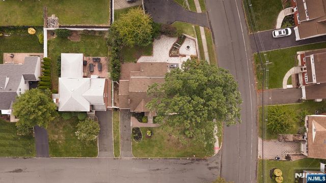 303 Huntington Road, Union, NJ 07083