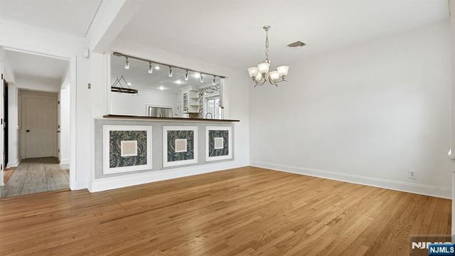 303 Huntington Road, Union, NJ 07083