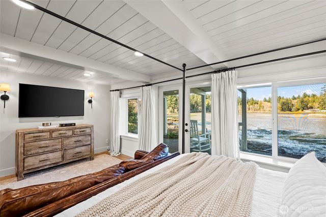 5915 Lagoon Lane NW, Gig Harbor, WA 98335