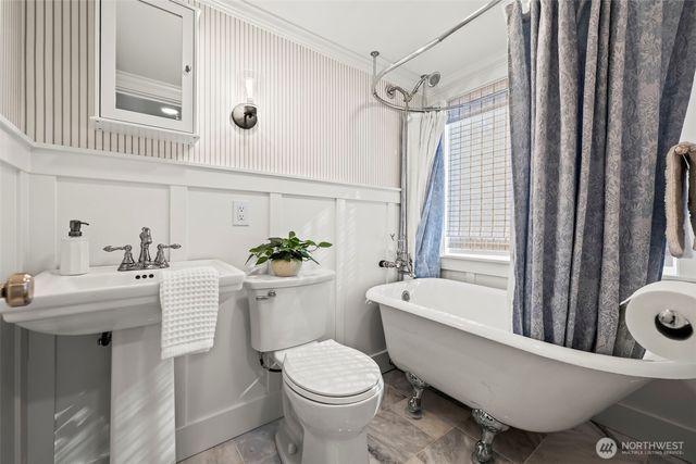 5915 Lagoon Lane NW, Gig Harbor, WA 98335