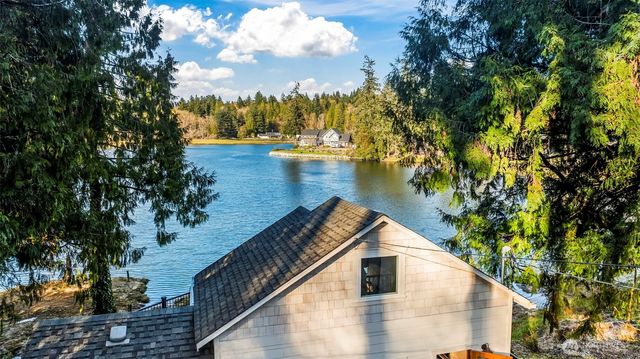 5915 Lagoon Lane NW, Gig Harbor, WA 98335