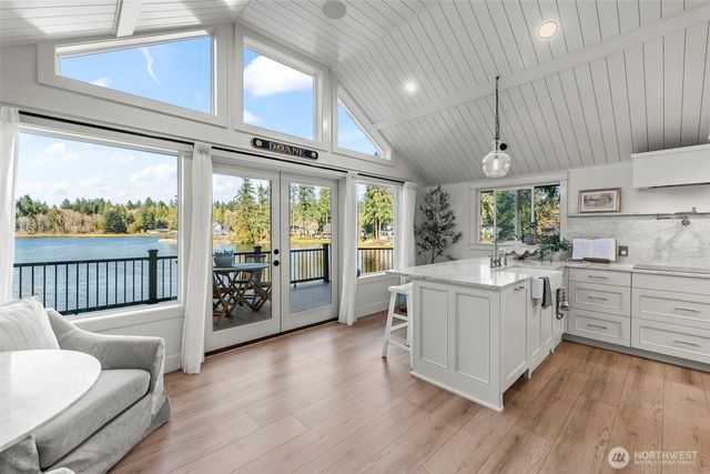 5915 Lagoon Lane NW, Gig Harbor, WA 98335