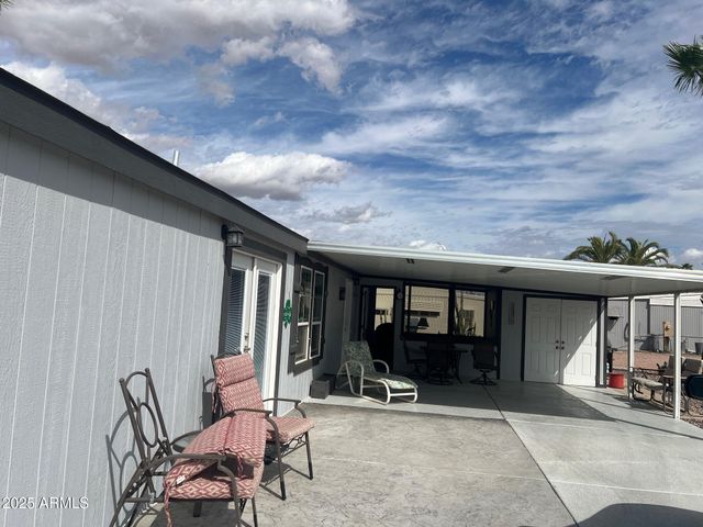 2313 N Floyd Drive, Mesa, AZ 85215