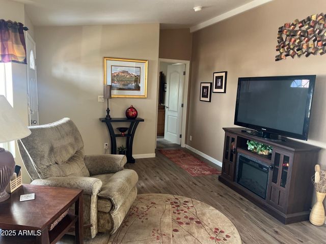 2313 N Floyd Drive, Mesa, AZ 85215