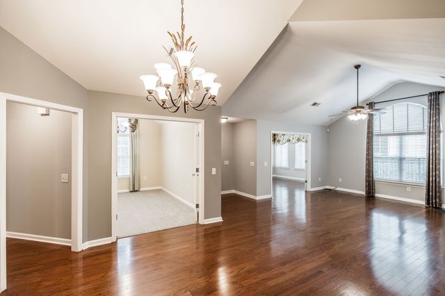 825 Browns Ln Unit 201, Gallatin, TN 37066