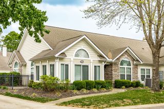 825 Browns Ln Unit 201, Gallatin, TN 37066