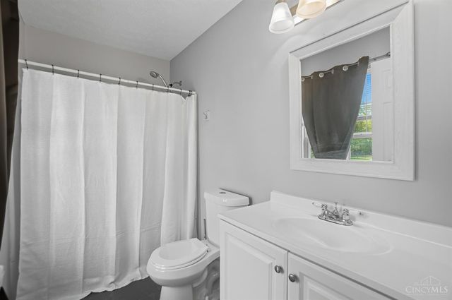 3915 Pebble Creek Lane, Batavia Twp, OH 45102