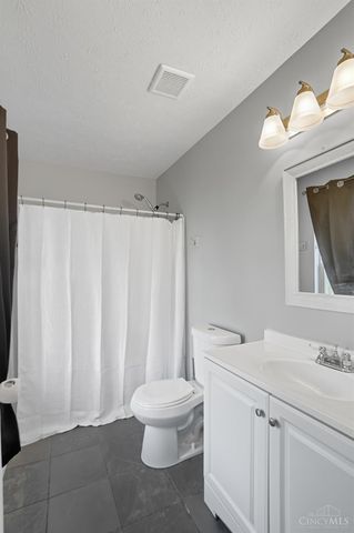 3915 Pebble Creek Lane, Batavia Twp, OH 45102