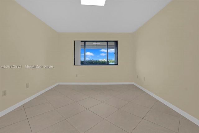 15545 N Miami Lakeway N 106, Miami Lakes, FL 33014