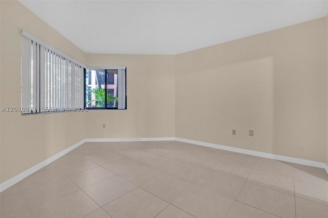15545 N Miami Lakeway N 106, Miami Lakes, FL 33014