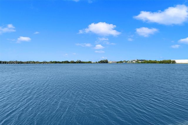 15545 N Miami Lakeway N 106, Miami Lakes, FL 33014