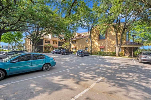 15545 N Miami Lakeway N 106, Miami Lakes, FL 33014