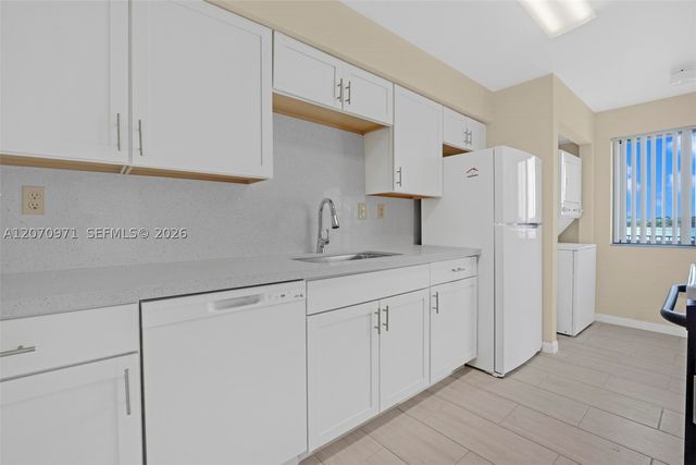 15545 N Miami Lakeway N 106, Miami Lakes, FL 33014