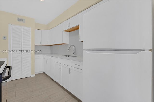 15545 N Miami Lakeway N 106, Miami Lakes, FL 33014